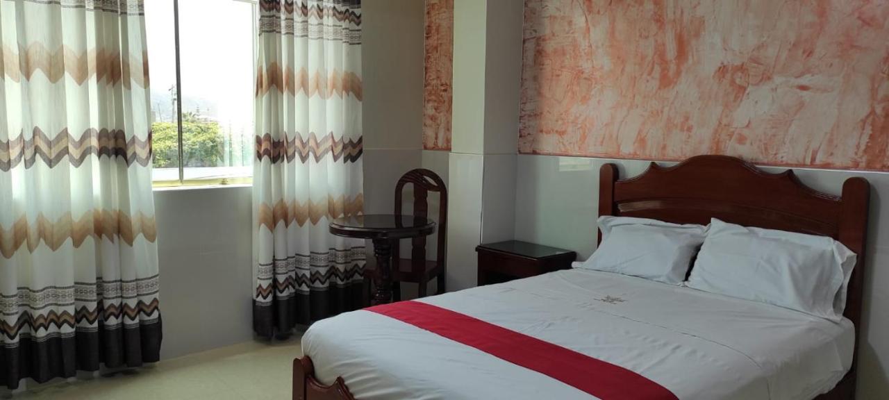 Hotel Real Bolivar Chimbote Exteriér fotografie